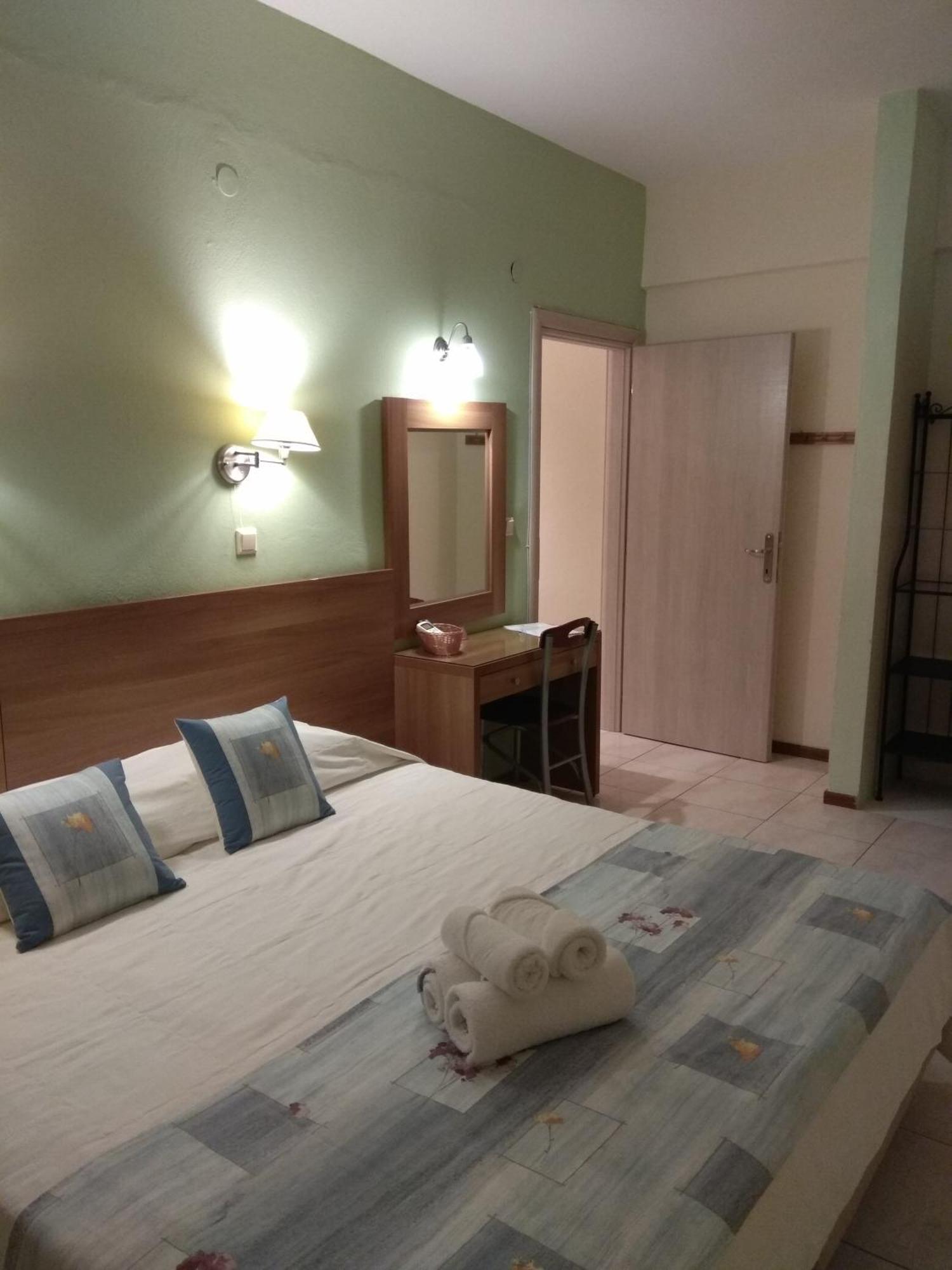 Nikos House Aparthotel Nikiti  Bagian luar foto