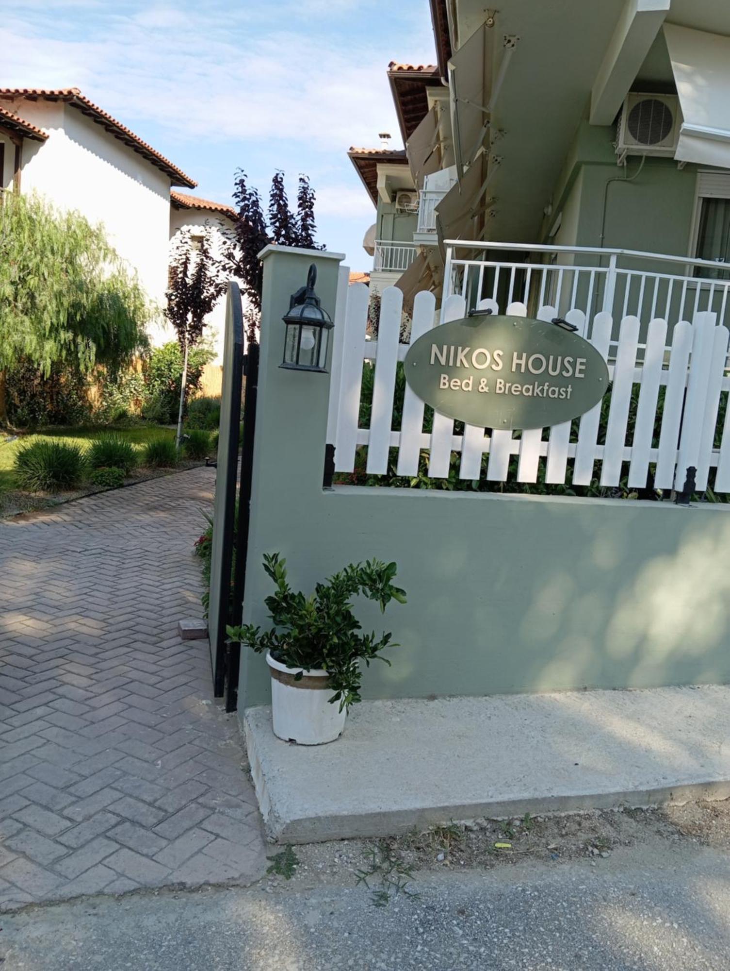 Nikos House Aparthotel Nikiti  Bagian luar foto